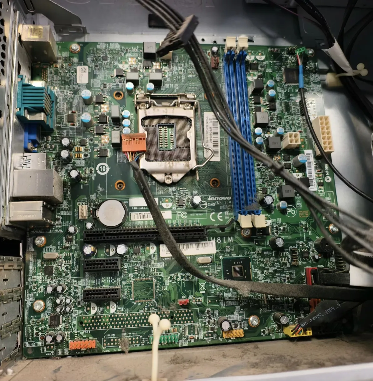 联想 IH81M 主板实拍